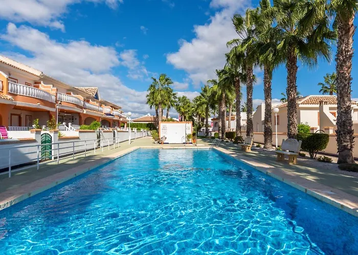 A Beautiful 2 Bedroom Townhouse - Las Cerezas