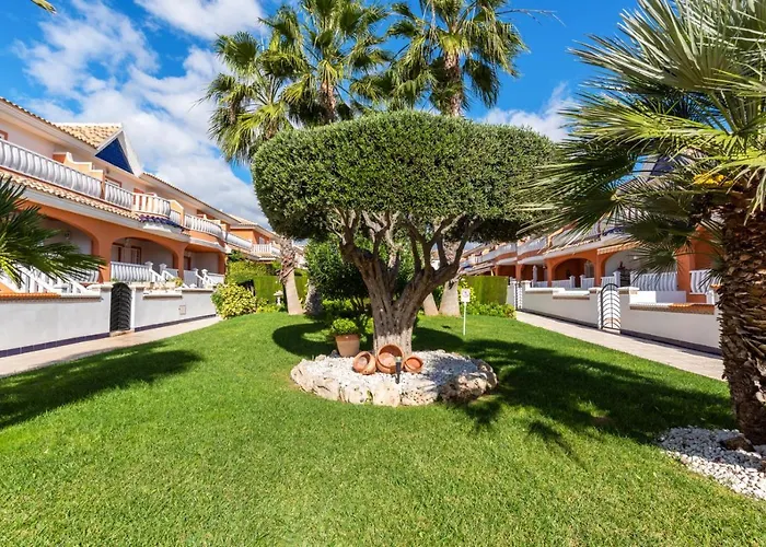 A Beautiful 2 Bedroom Townhouse - Las Cerezas