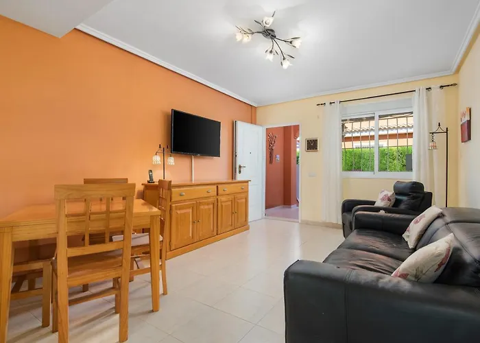 A Beautiful 2 Bedroom Townhouse - Las Cerezas