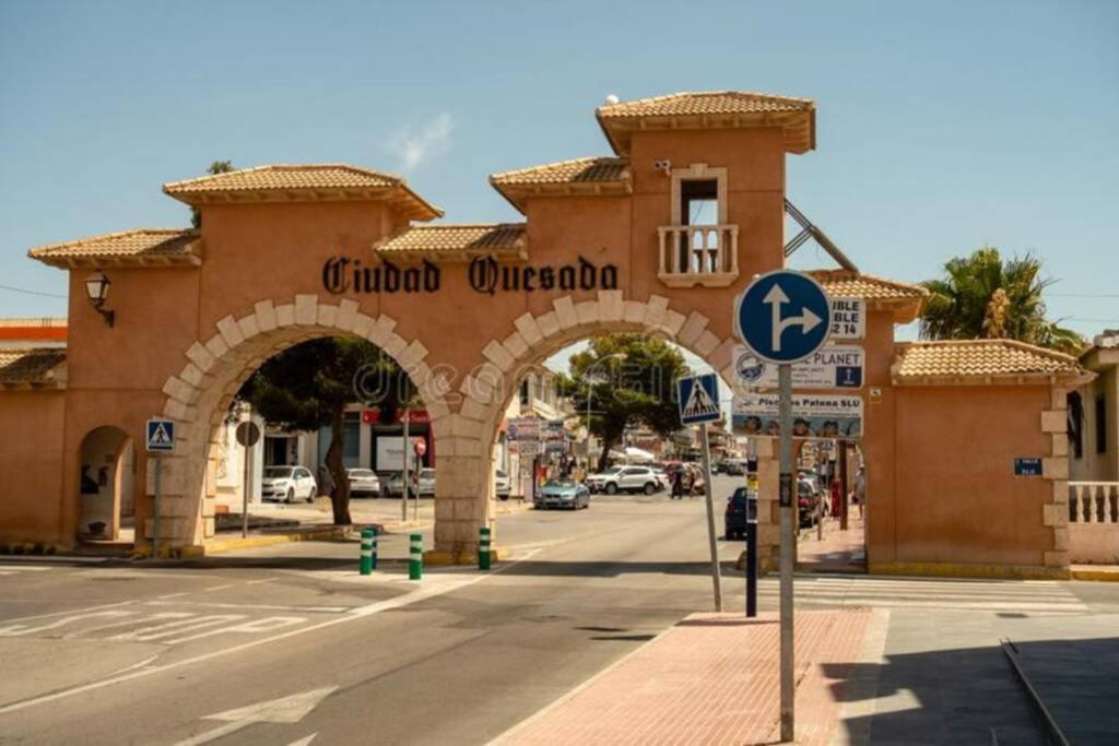 A Beautiful 2 Bedroom Townhouse - Cerezas Holiday home